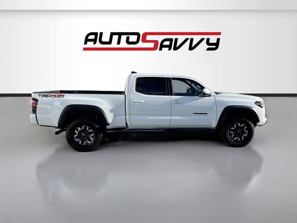 Used 2023 Toyota Tacoma TRD Off-Road w/ Black Out Package (TMS) AWD/4WD image 8