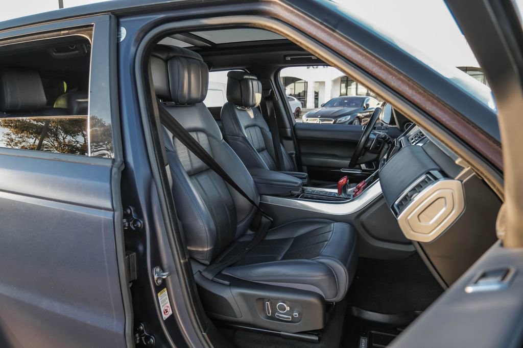 Used 2020 Land Rover Range Rover Sport Autobiography image 36