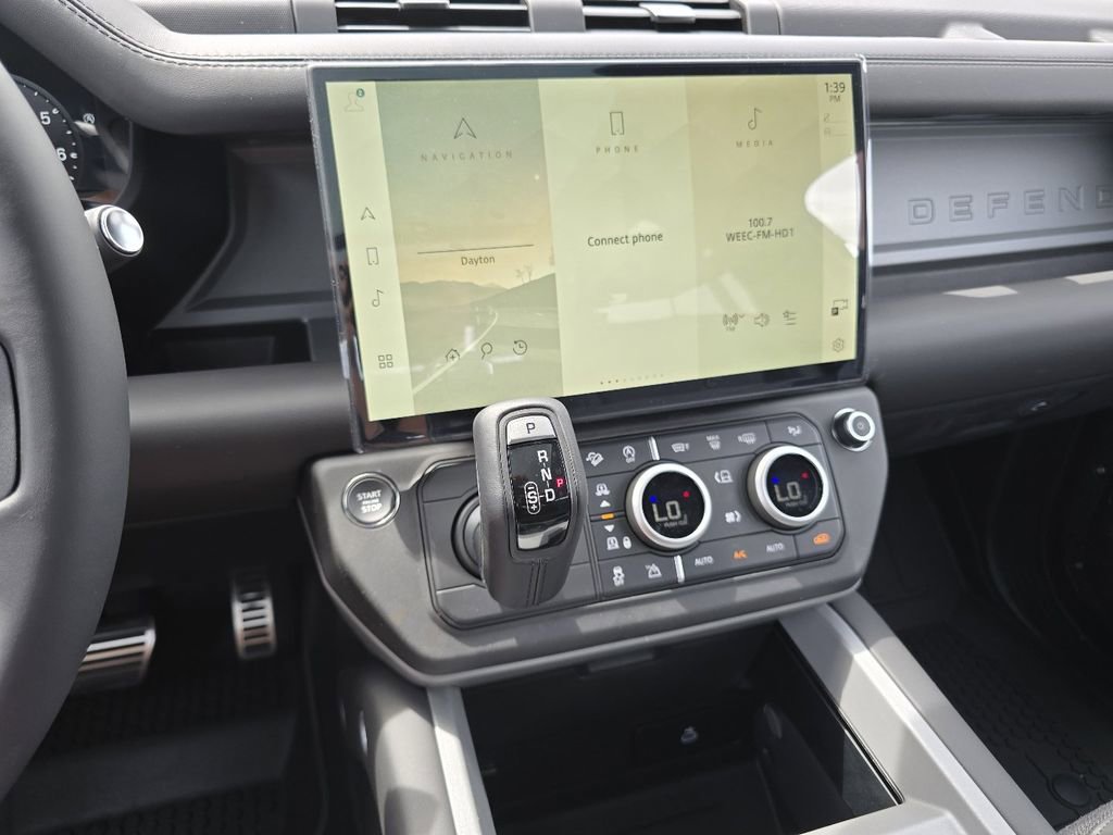 New 2026 Land Rover Defender 90 V8 AWD/4WD image 46