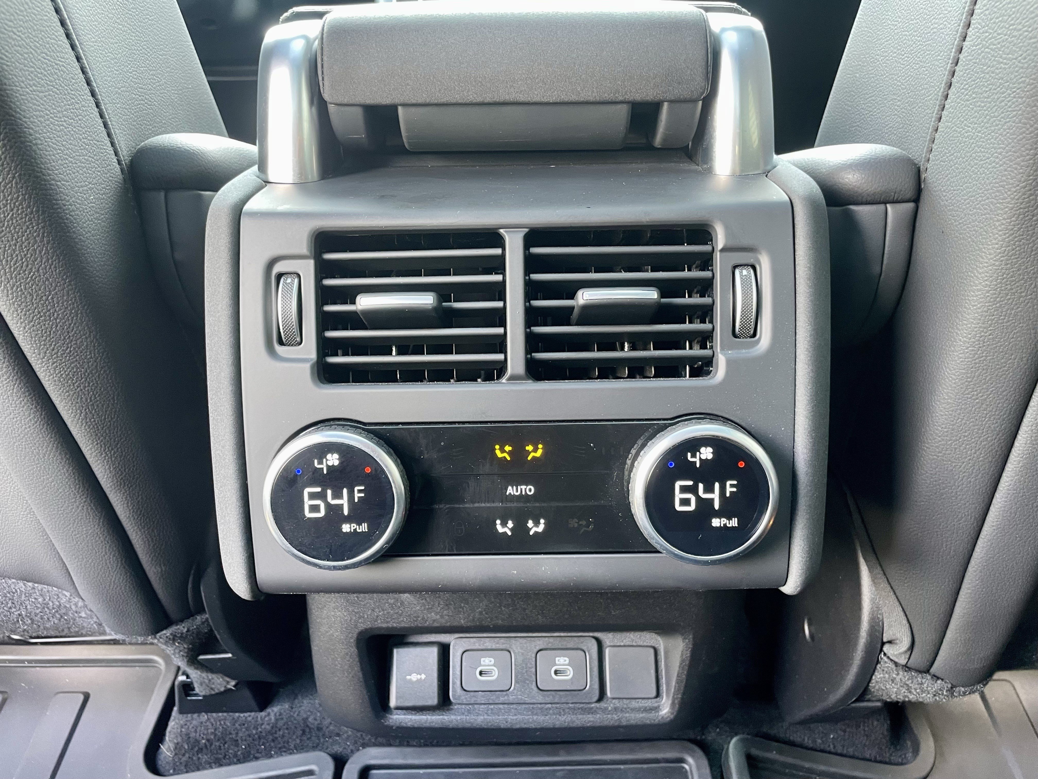 Used 2025 Land Rover Discovery S AWD/4WD image 26