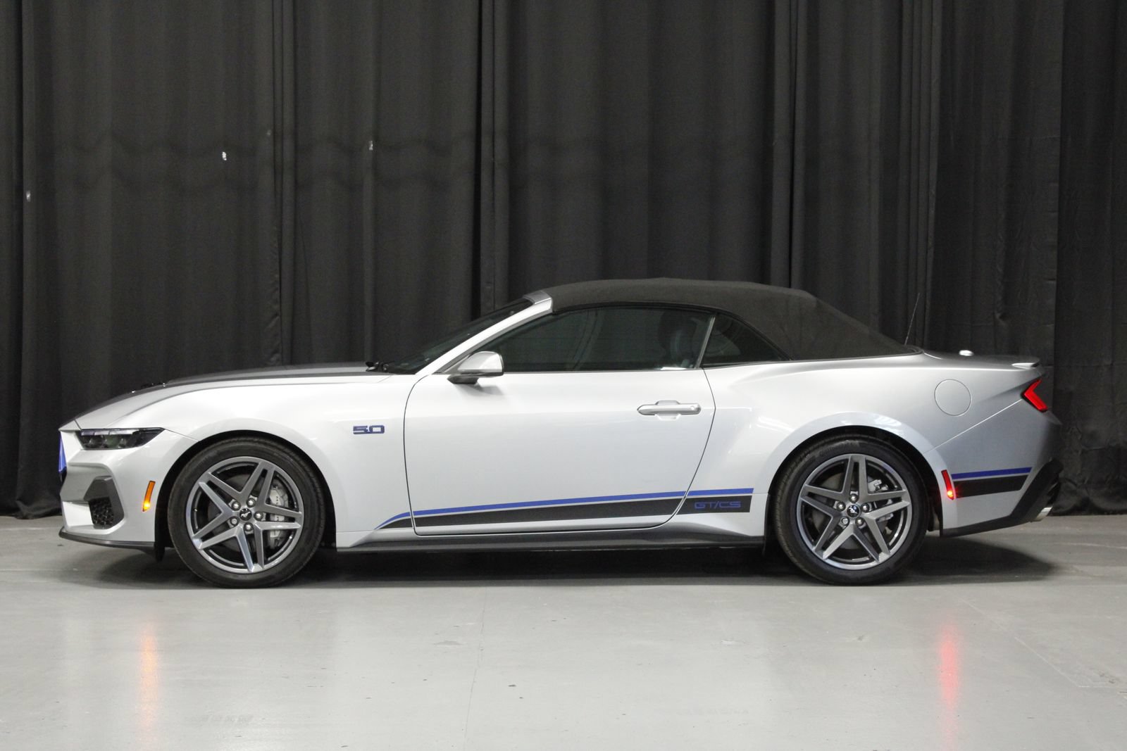 Used 2025 Ford Mustang GT Premium w/ California Special Package RWD image 2