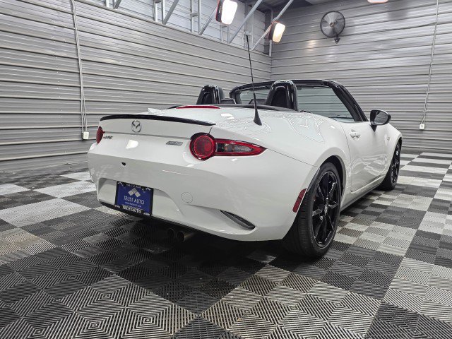 Used 2019 MAZDA MX-5 Miata Club RWD image 5
