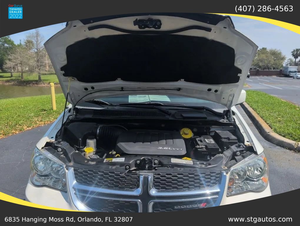 Used 2013 Dodge Grand Caravan SXT w/ Rear Park Assist Pkg FWD image 35