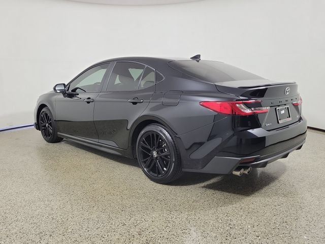 Used 2026 Toyota Camry Hybrid FWD image 7