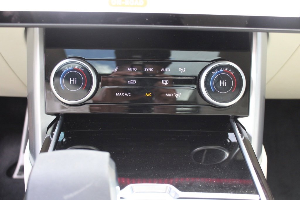 Used 2023 Land Rover Range Rover SE image 28