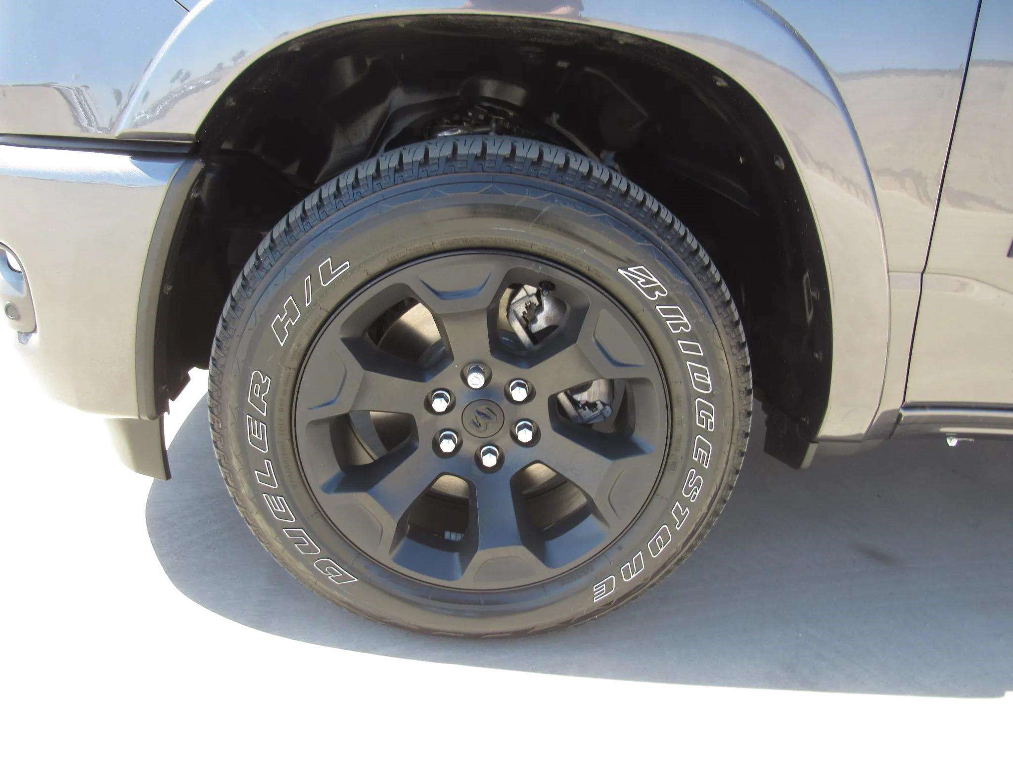 Used 2026 RAM 1500 Big Horn AWD/4WD image 4