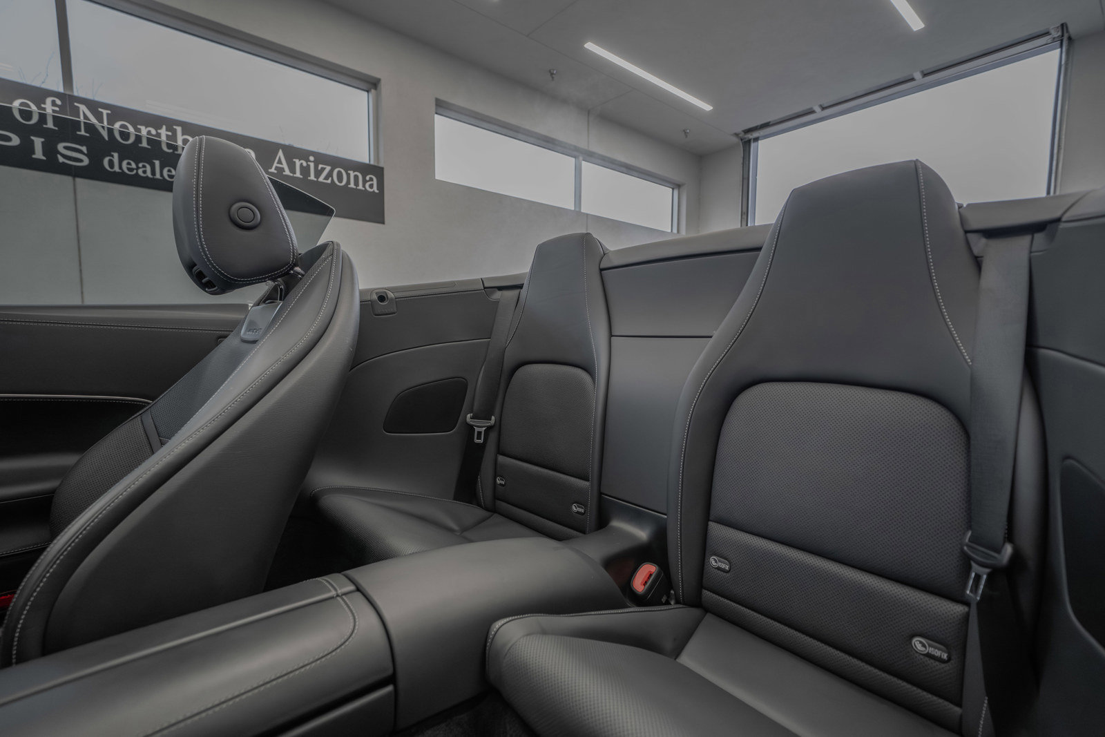 Used 2022 Mercedes-Benz SL 55 AMG 4MATIC image 31