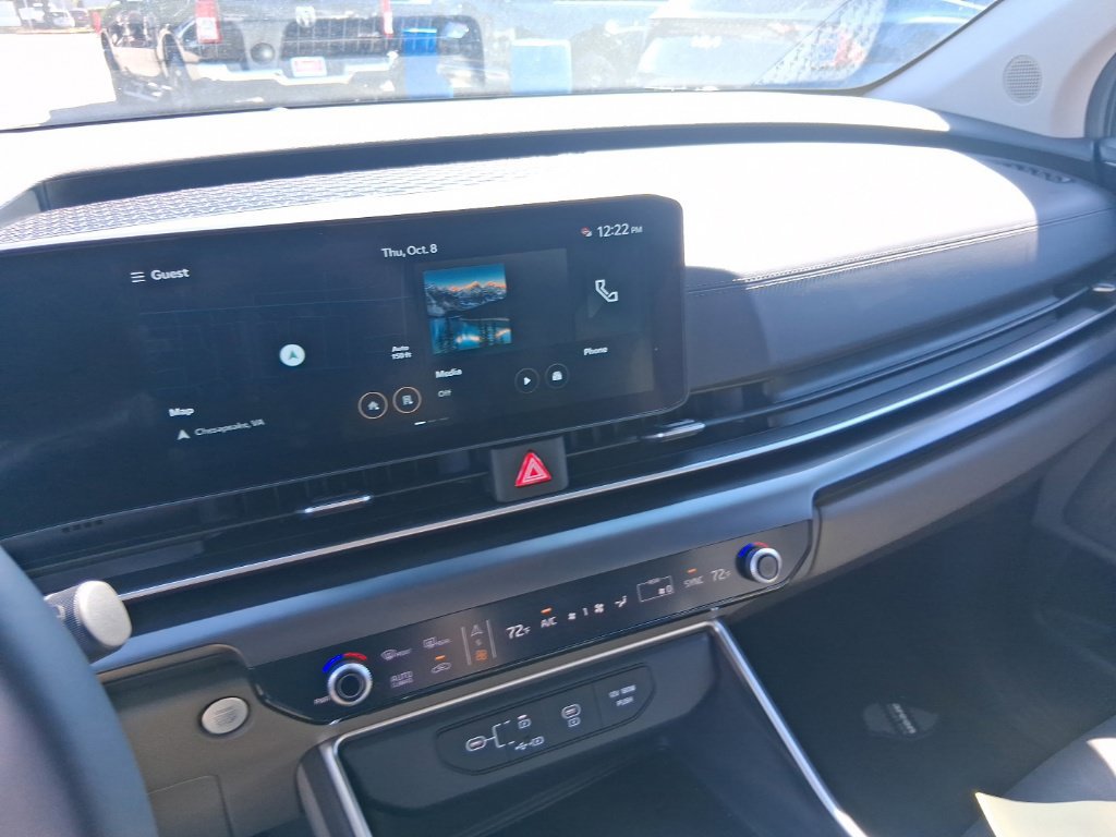 Certified 2026 Kia Carnival FWD image 15