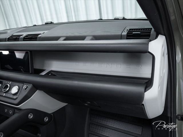 Used 2021 Land Rover Defender 110 X-Dynamic HSE AWD/4WD image 41