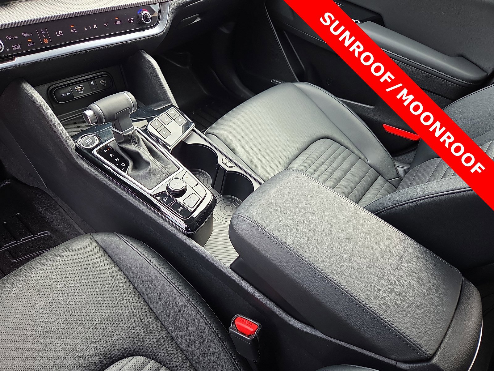 Used 2025 Kia Sportage SX image 25