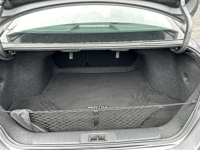 Certified 2023 Nissan Sentra SR w/ Trunk Package FWD image 27