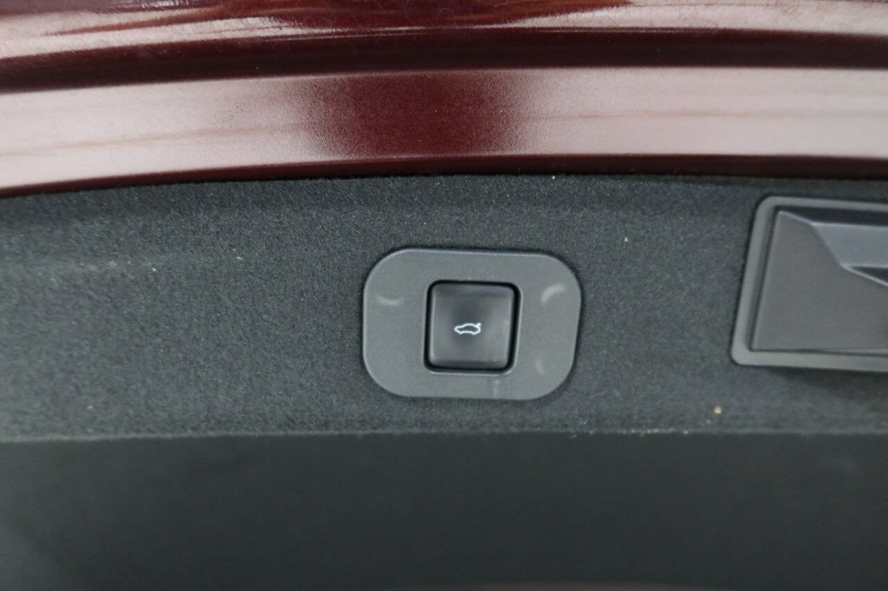 Used 2020 Lincoln Continental Reserve FWD image 25
