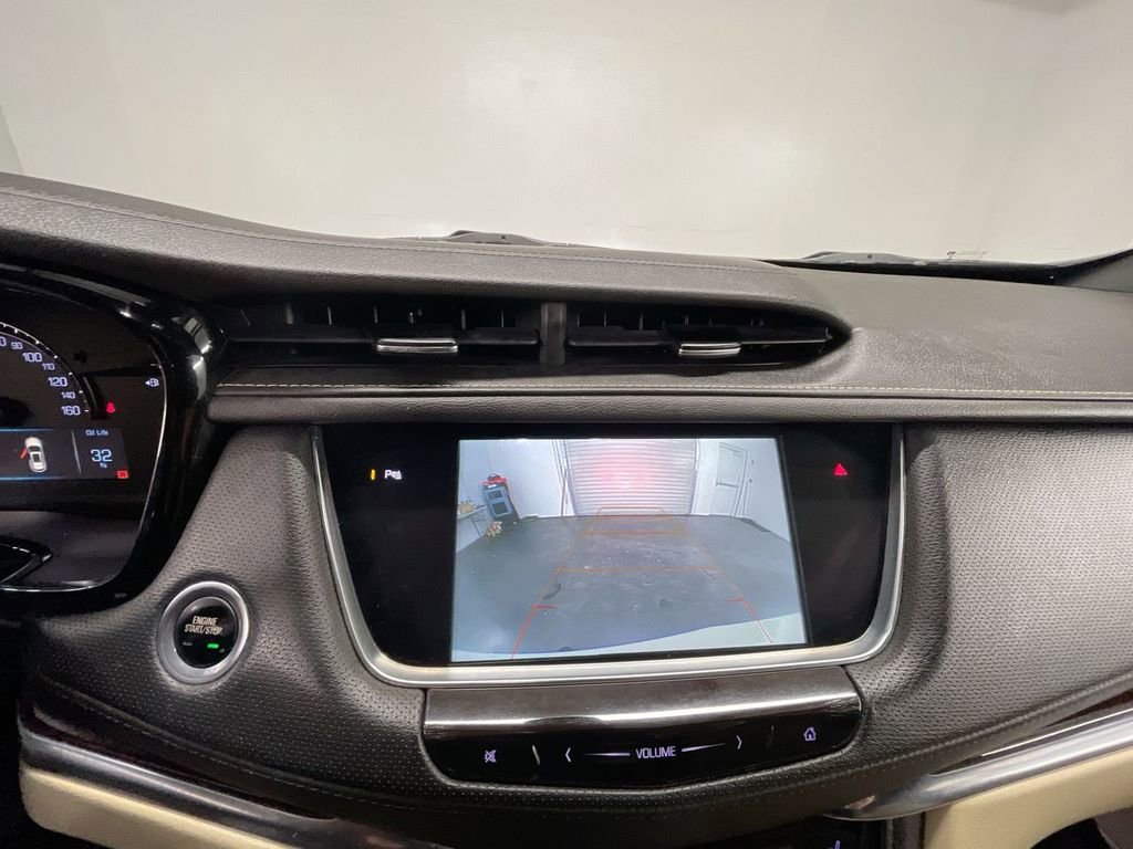 Used 2018 Cadillac XT5 Premium Luxury image 15