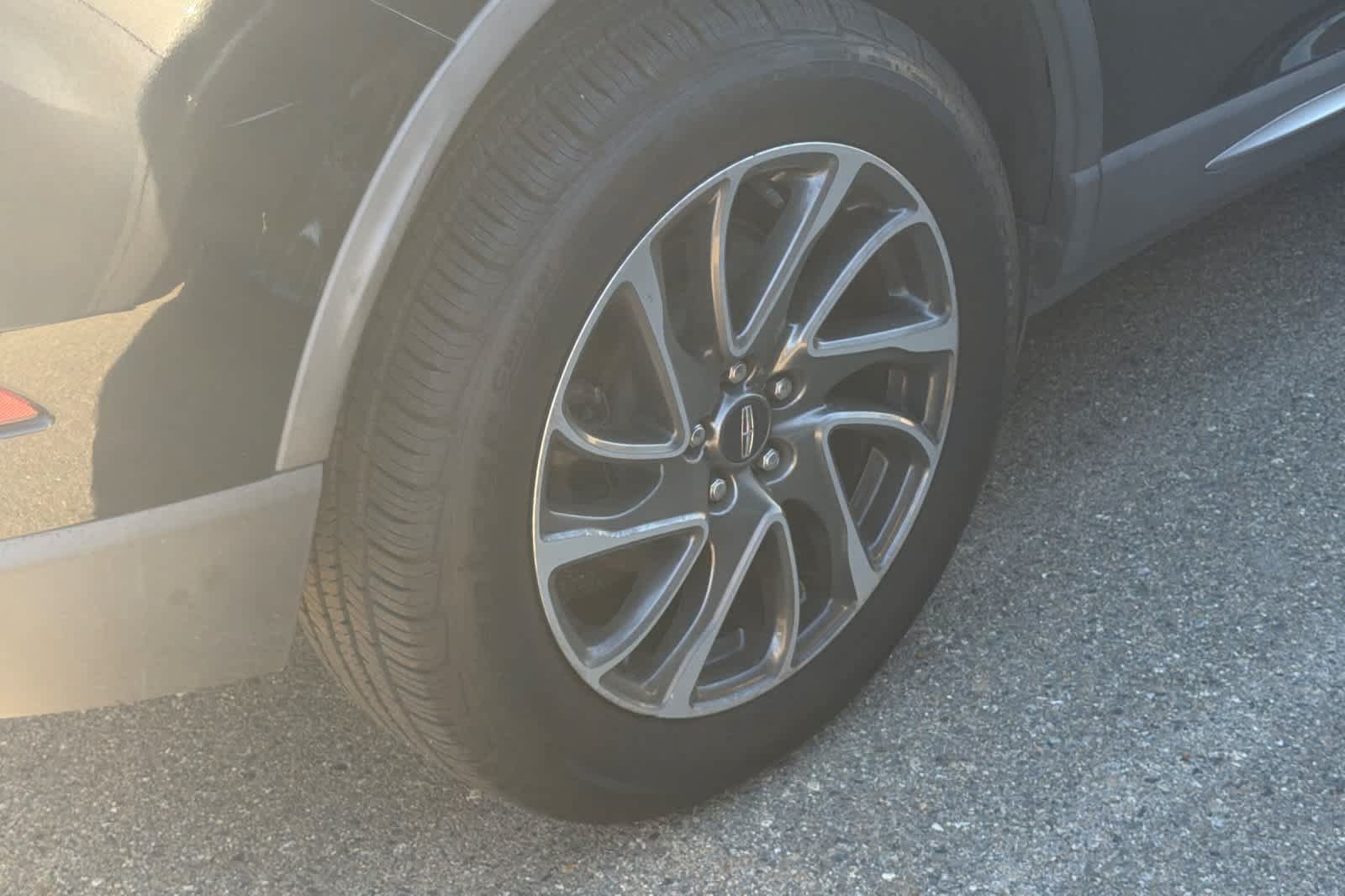Used 2020 Lincoln Corsair FWD w/ Equipment Group 101A image 13
