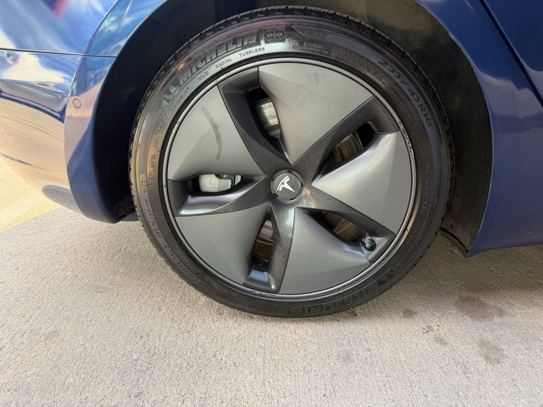 Used 2018 Tesla Model 3 Long Range AWD/4WD image 43