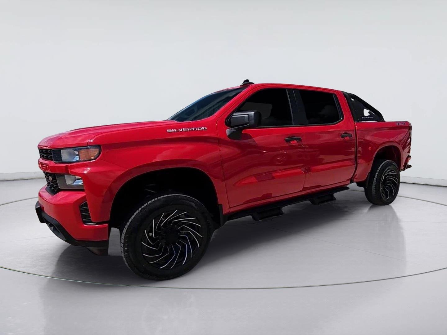Used 2020 Chevrolet Silverado 1500 Custom w/ Custom Value Package AWD/4WD image 4