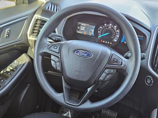 Used 2024 Ford Edge SE image 11