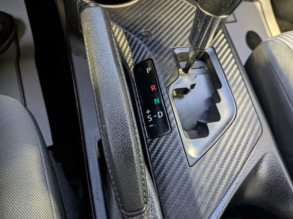 Used 2015 Toyota RAV4 LE image 16