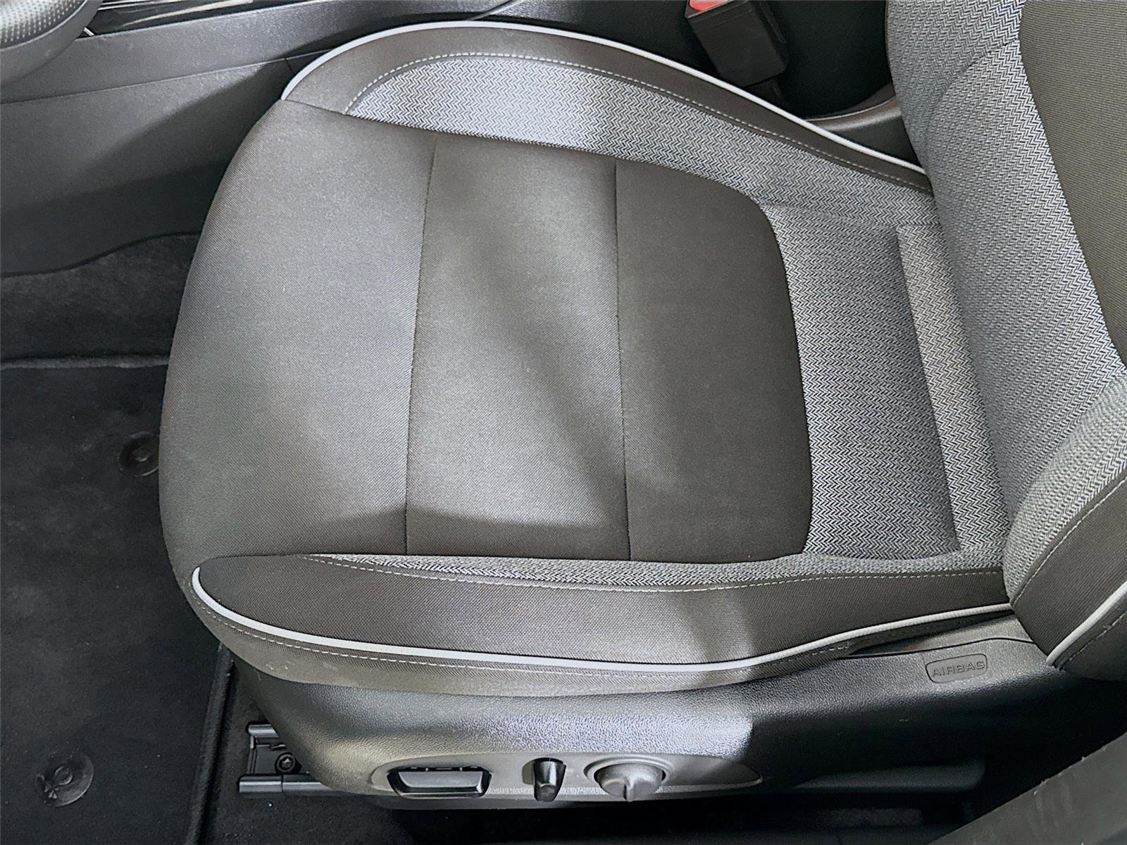 Used 2022 Chevrolet TrailBlazer LT w/ Convenience Package image 18