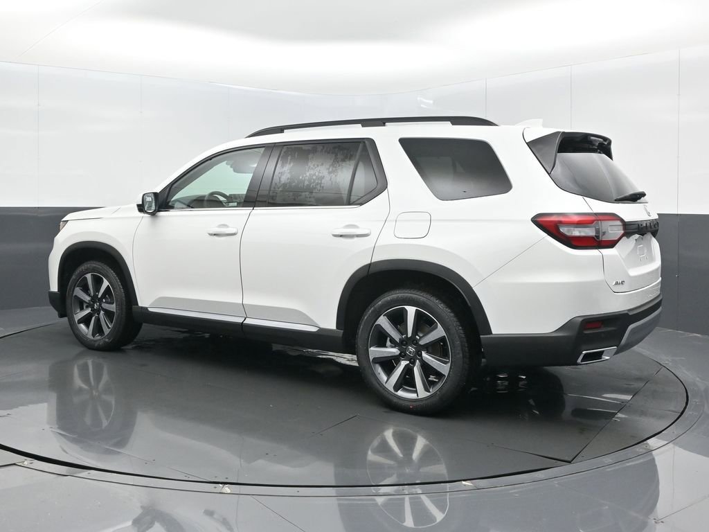 New 2025 Honda Pilot Touring image 16