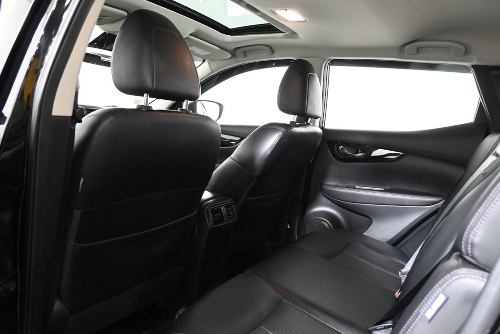 Used 2022 Nissan Rogue Sport SL w/ Premium Package AWD/4WD image 32