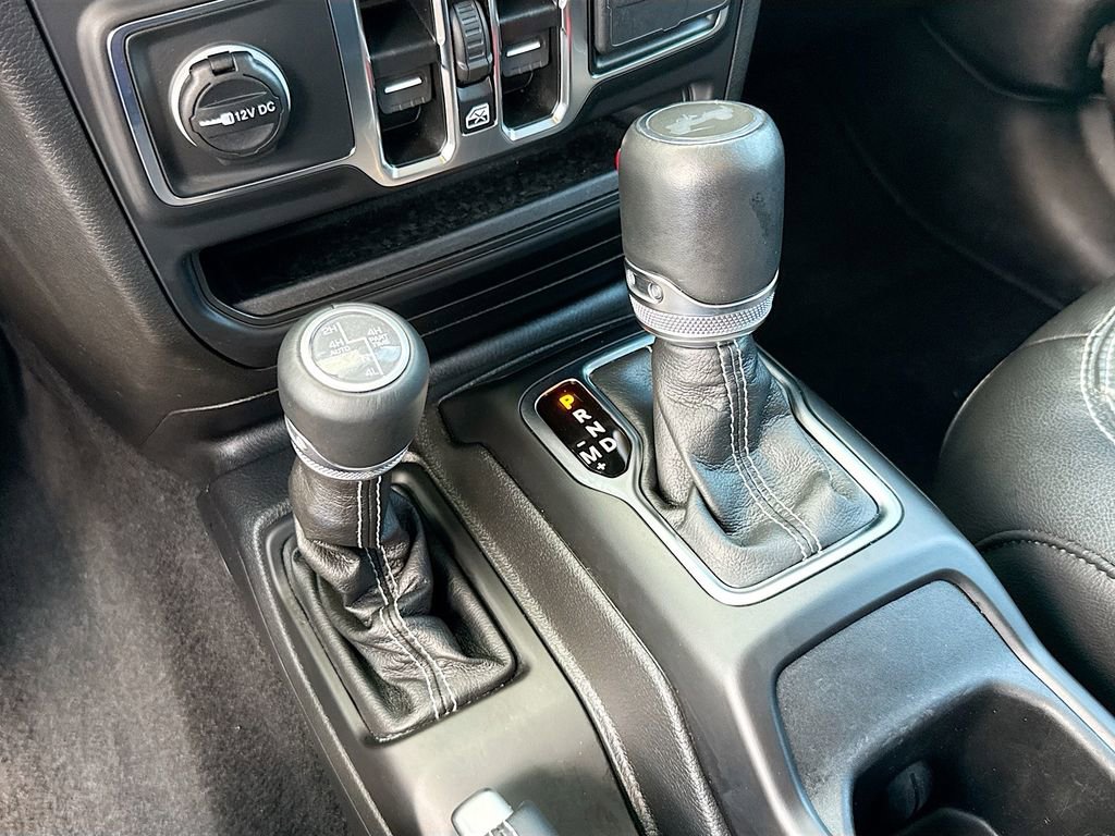 Used 2023 Jeep Wrangler Unlimited Sahara w/ Cold Weather Group image 18