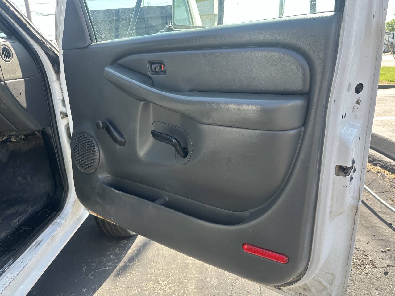 Used 2005 Chevrolet Silverado 3500 2WD Regular Cab image 19