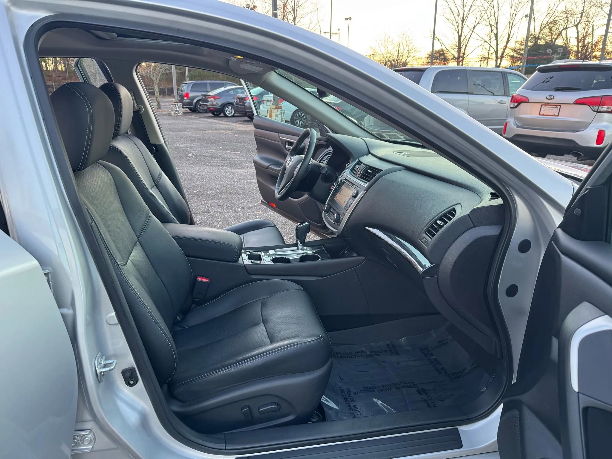 Used 2016 Nissan Altima 2.5 SL w/ 2.5 Technology Package image 18