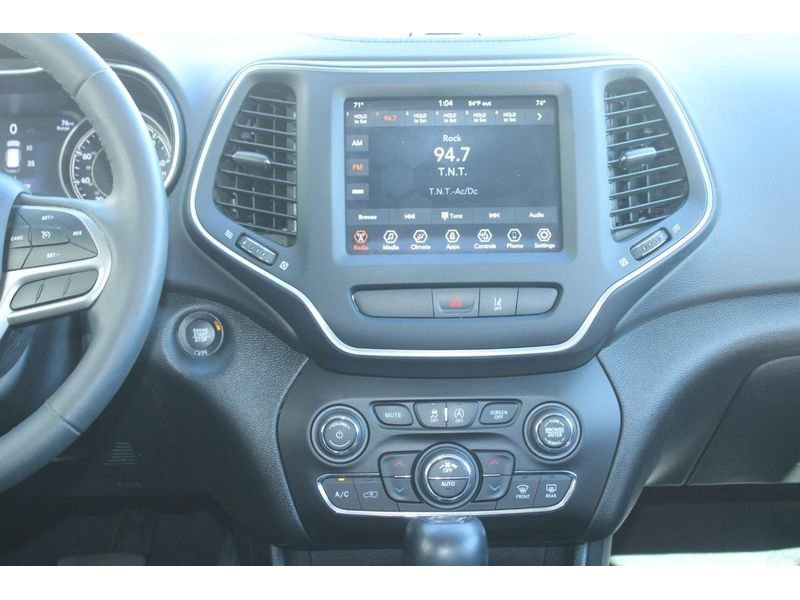 Used 2022 Jeep Cherokee Latitude Lux image 17
