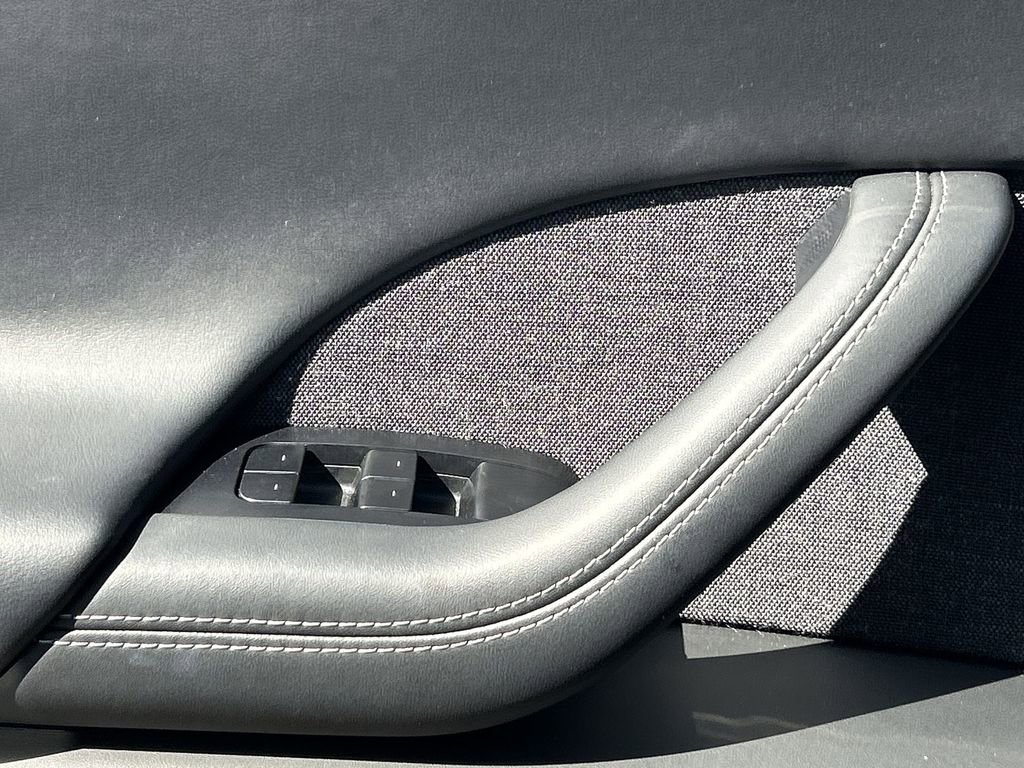 Used 2023 Tesla Model X Plaid image 23