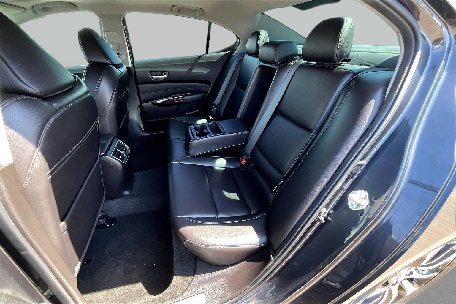 Used 2016 Acura TLX FWD image 26