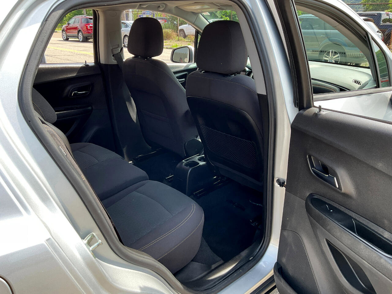 Used 2019 Chevrolet Trax LS image 24