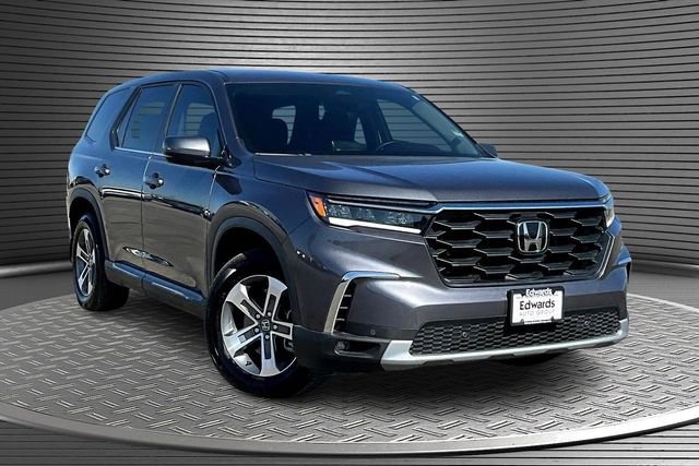 Used 2025 Honda Pilot EX-L image 3