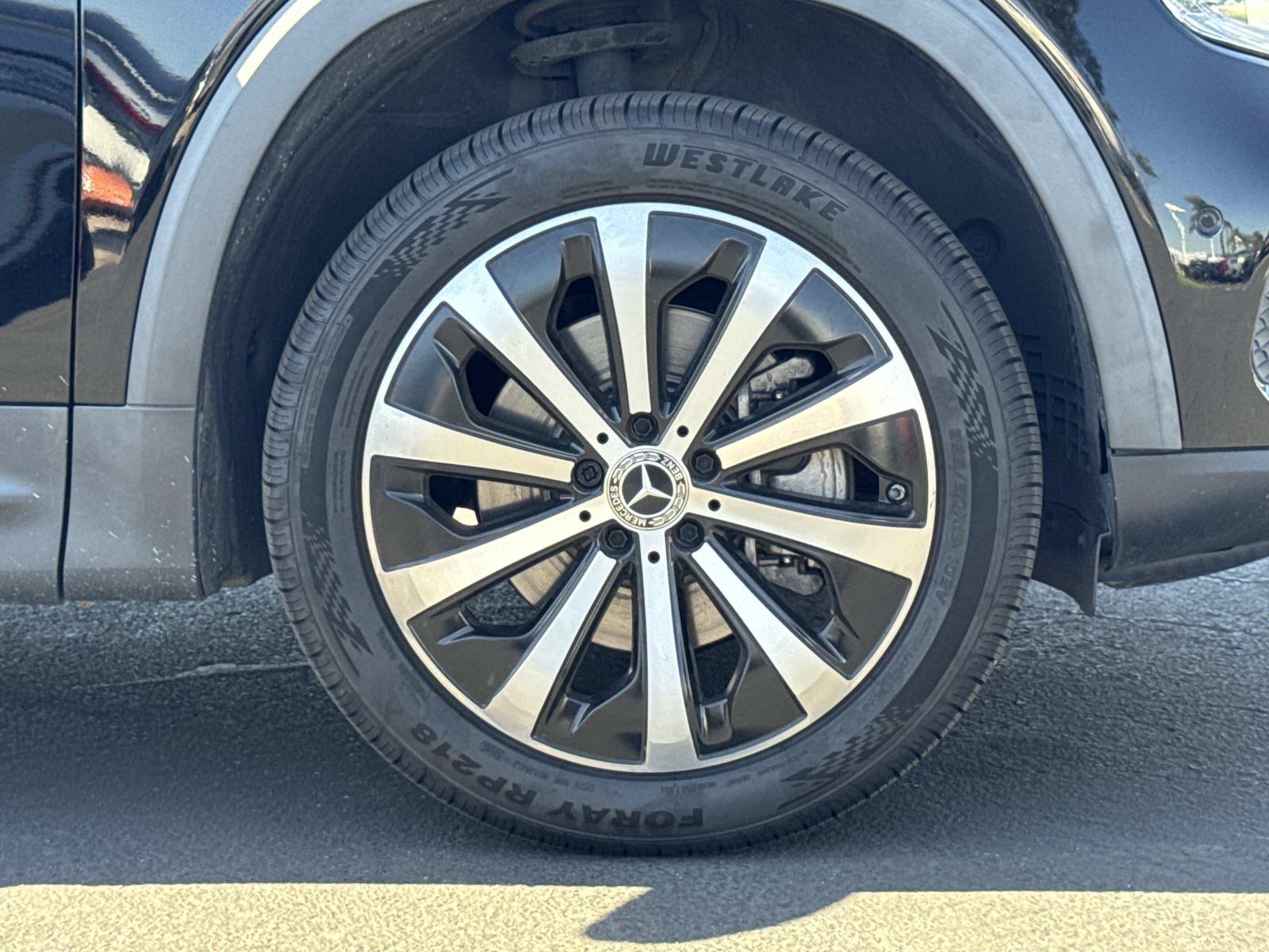 Used 2022 Mercedes-Benz GLB 250 image 35