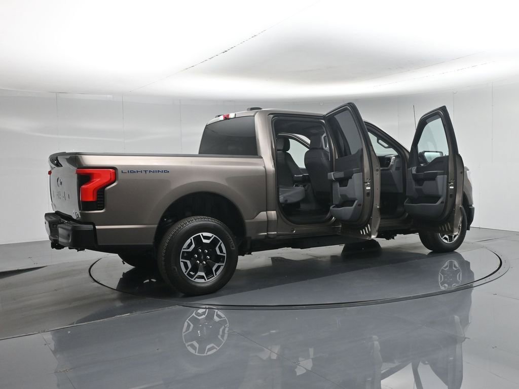 Used 2023 Ford F150 Lightning Pro w/ Tow Technology Package AWD/4WD image 6