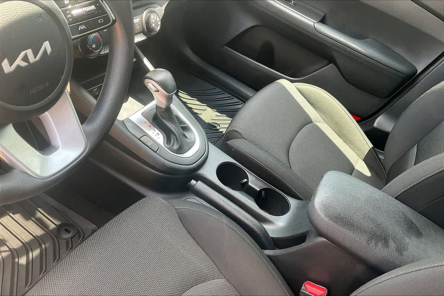 Certified 2022 Kia Forte LXS FWD image 14