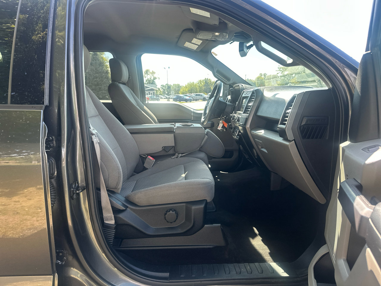 Used 2019 Ford F150 XLT w/ Equipment Group 301A Mid image 16