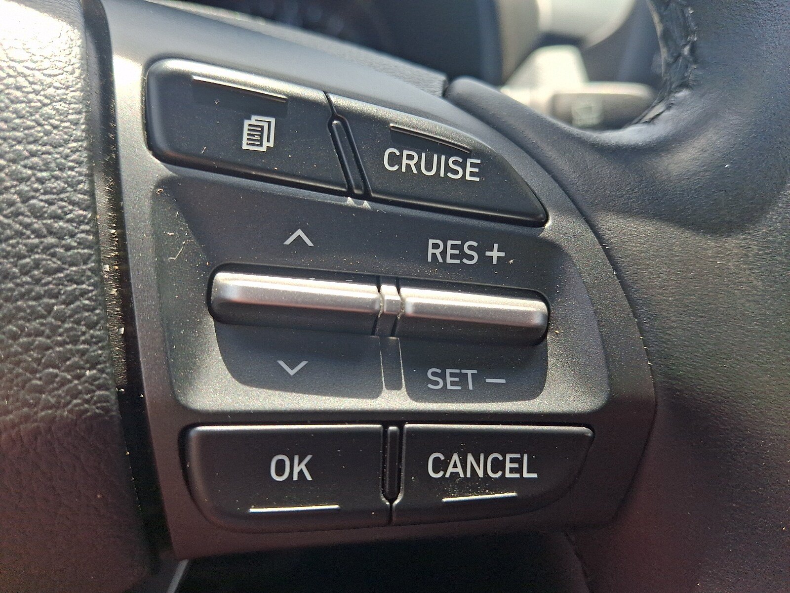 Used 2019 Hyundai Kona Limited w/ Cargo Package AWD/4WD image 23