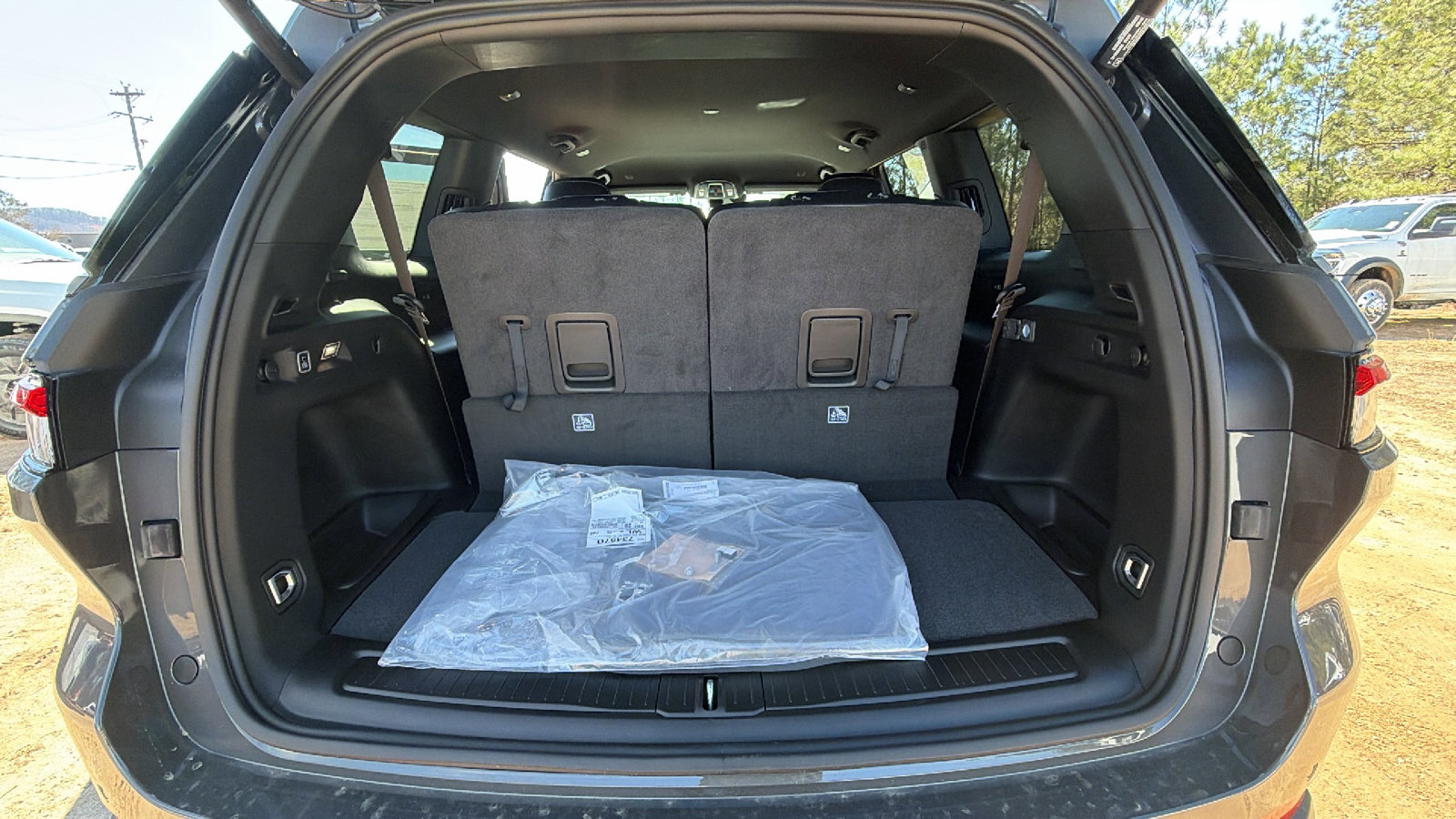 New 2026 Jeep Grand Cherokee L 4WD image 13