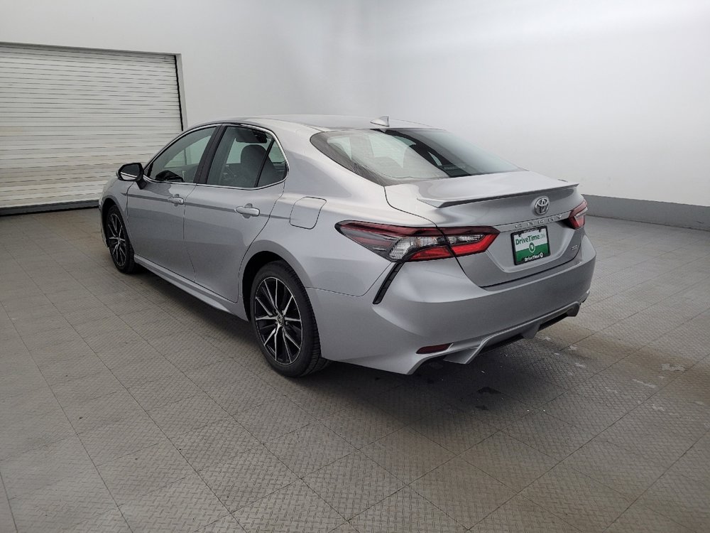 Used 2024 Toyota Camry SE image 5