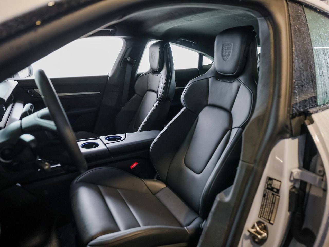New 2026 Porsche Taycan GTS AWD/4WD image 5