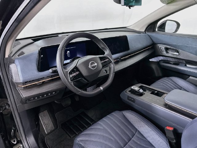 Used 2024 Nissan Ariya AWD image 21