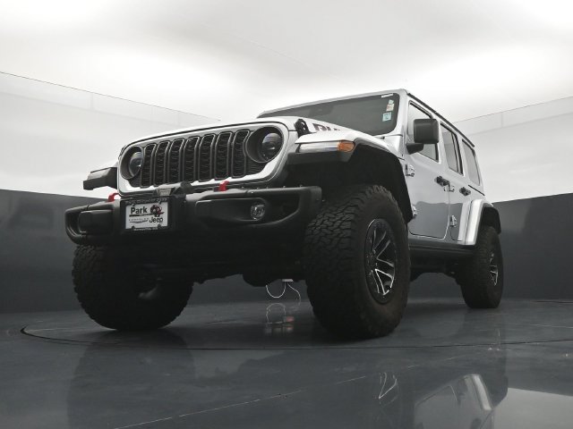 Used 2024 Jeep Wrangler Unlimited Rubicon AWD/4WD image 23