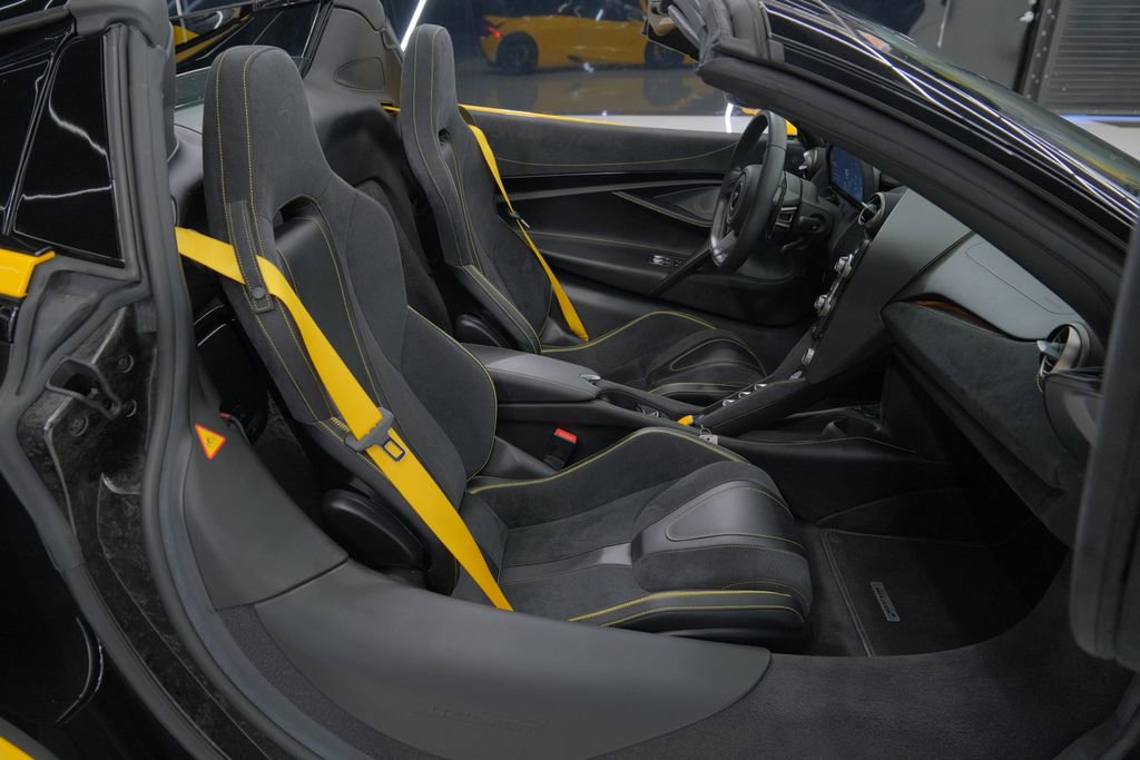 Used 2023 McLaren 720S Luxury image 36