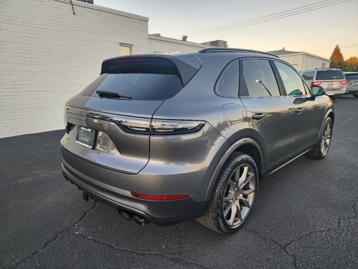 Used 2021 Porsche Cayenne image 6