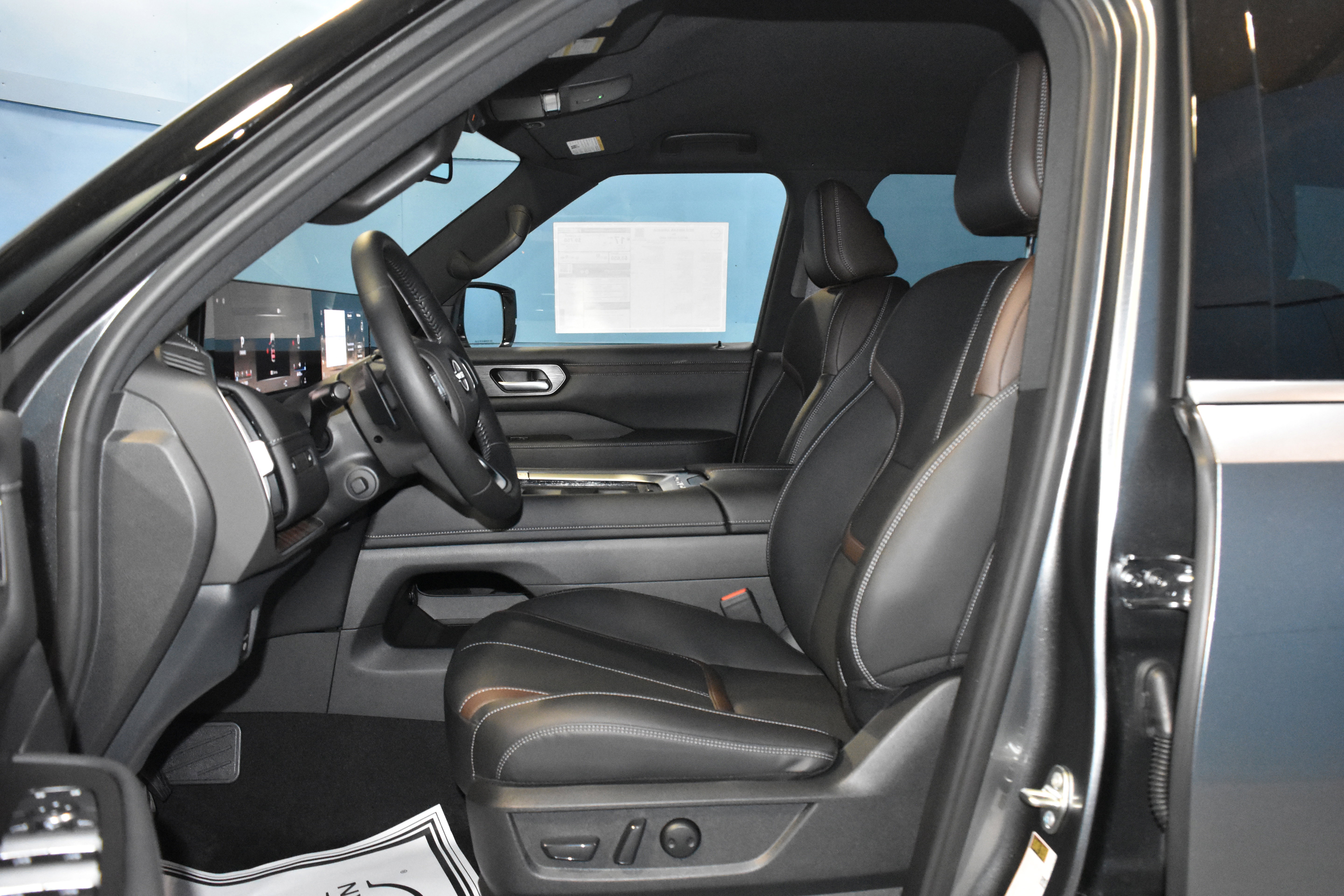 New 2026 Nissan Armada SL w/ Captain's Chari Seat Package image 6