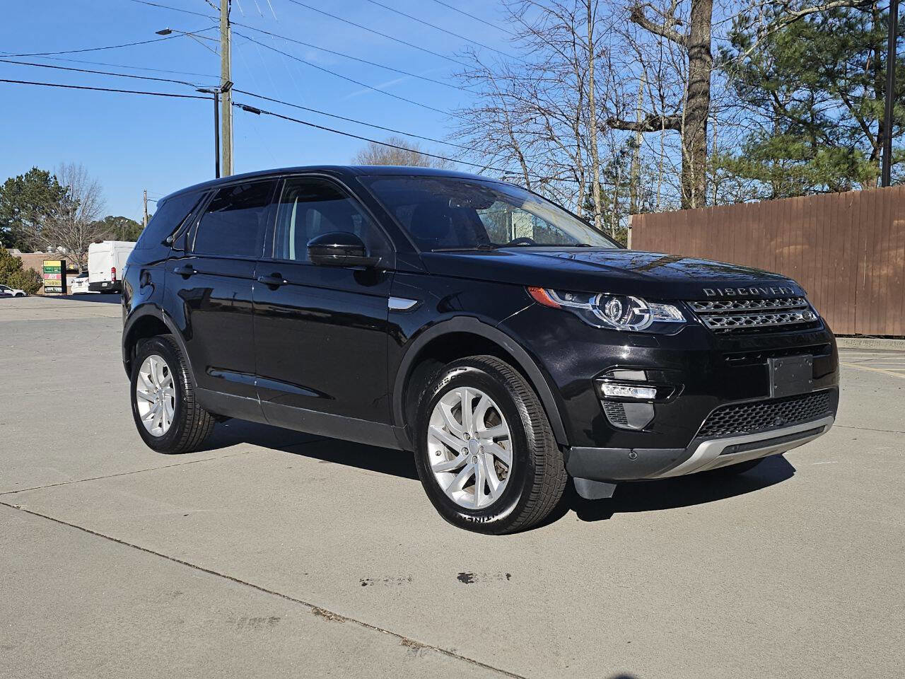 Used 2019 Land Rover Discovery Sport HSE image 3