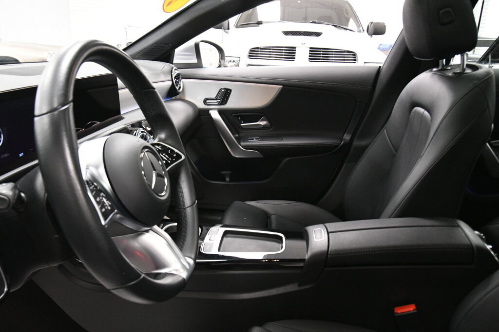 Used 2025 Mercedes-Benz CLA 250 4MATIC image 22