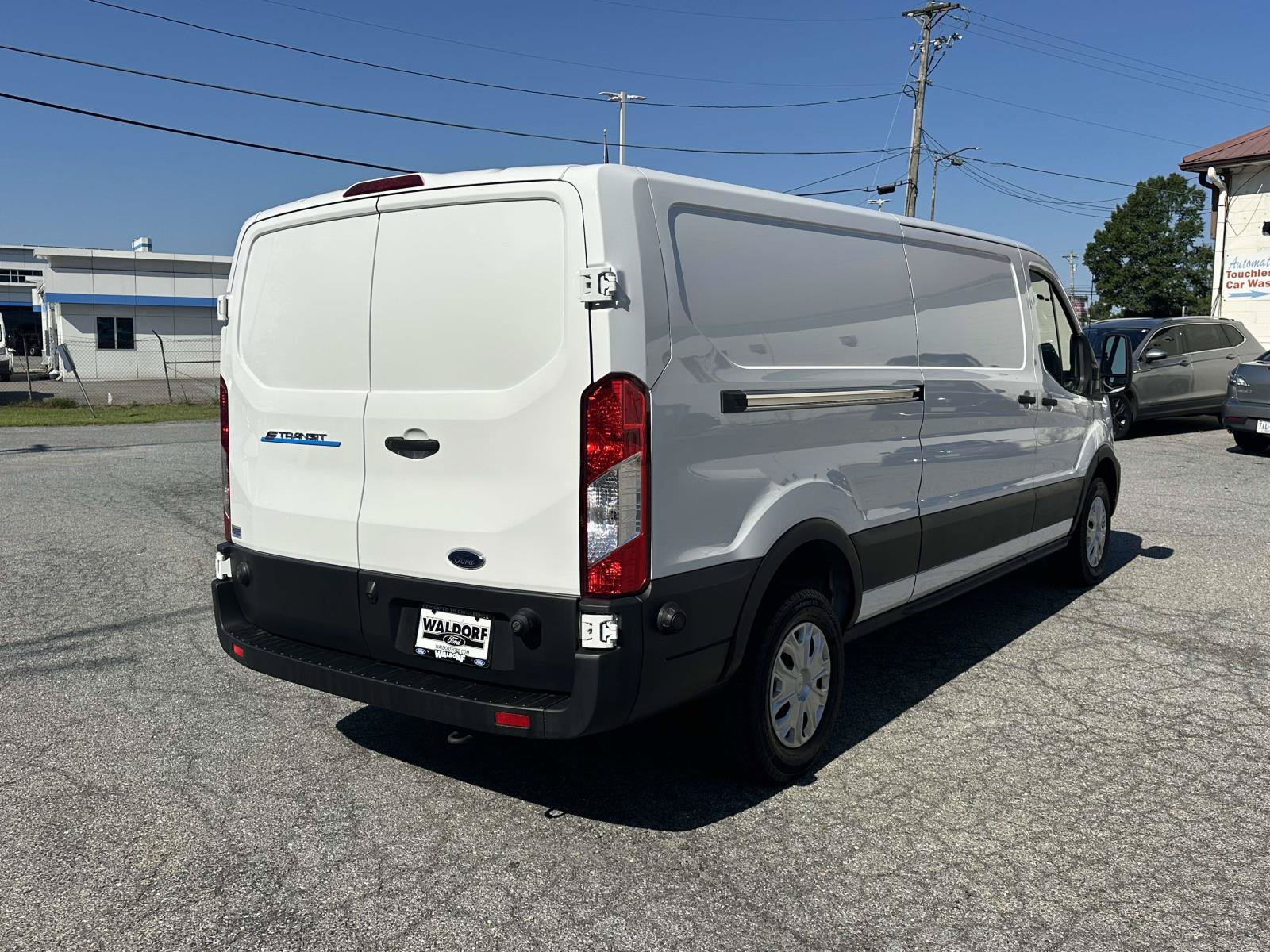 Certified 2023 Ford E-Transit Low Roof RWD image 6