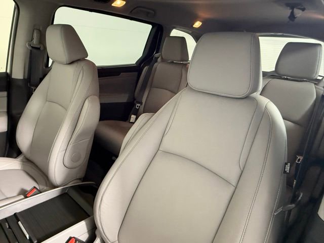 Used 2023 Honda Odyssey EX-L image 29